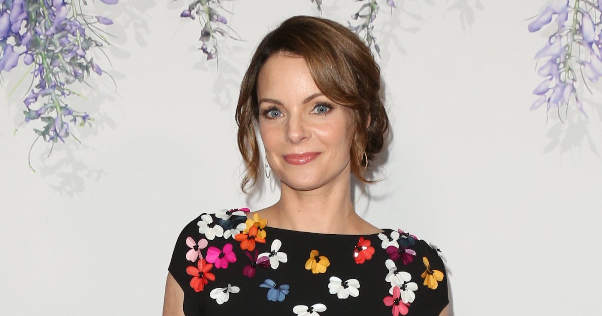 Kimberly Williams-Paisley Reveals Vocal Surgery, Details Emotional Journey Kimberly Williams-Paisley Reveals Vocal Surgery, Details Emotional Journey
