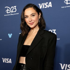 Live-Action 'Snow White' Trailer Gives 1st Glimpse of Gal Gadot as Evil Queen