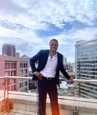 Bachelor Ellis Grant 5 Things