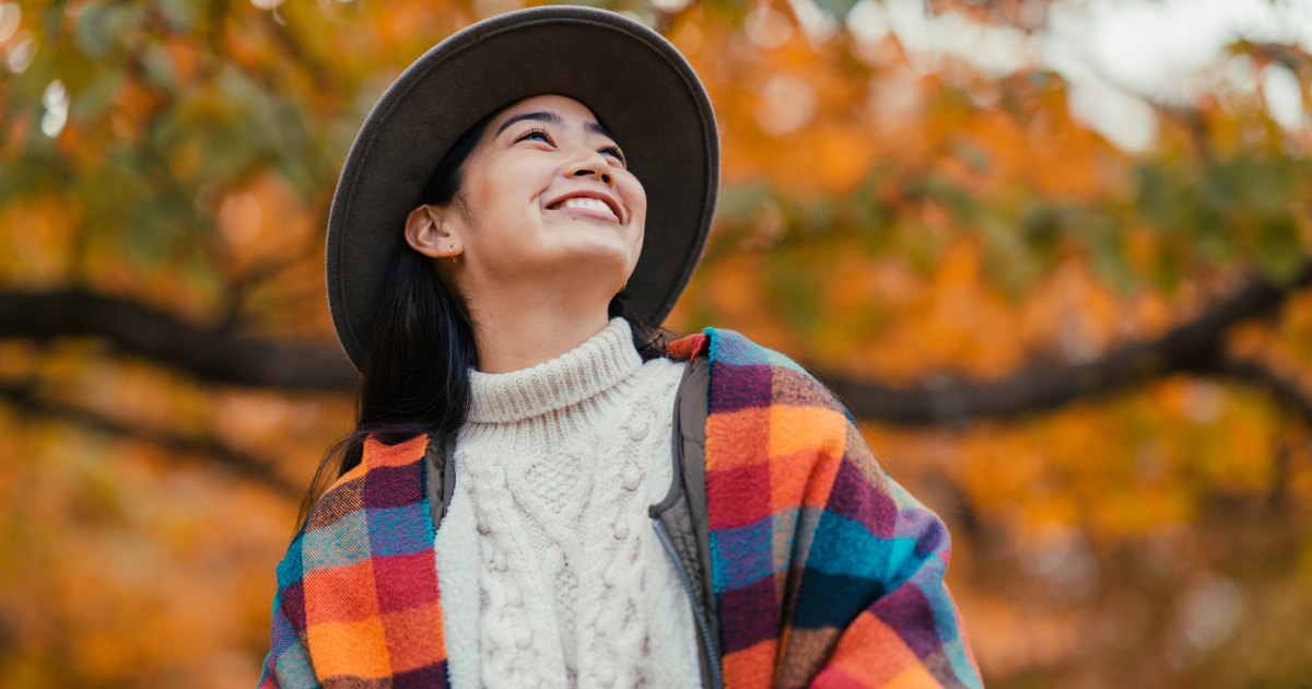 12 Fall Sweaters That Are So Cozy, They Feel Like Blankets 12 Fall Sweaters That Are So Cozy, They Feel Like Blankets