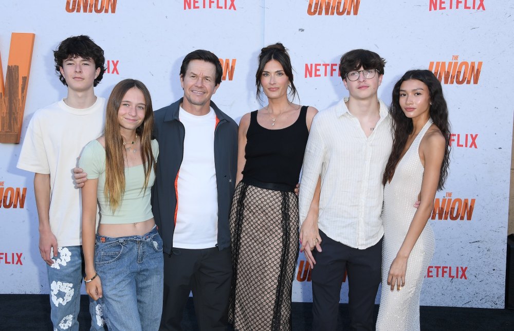 Mark Wahlberg Joined By Wife Rhea, 3 of Their Kids at &lsquo;Union&rsquo; Premiere