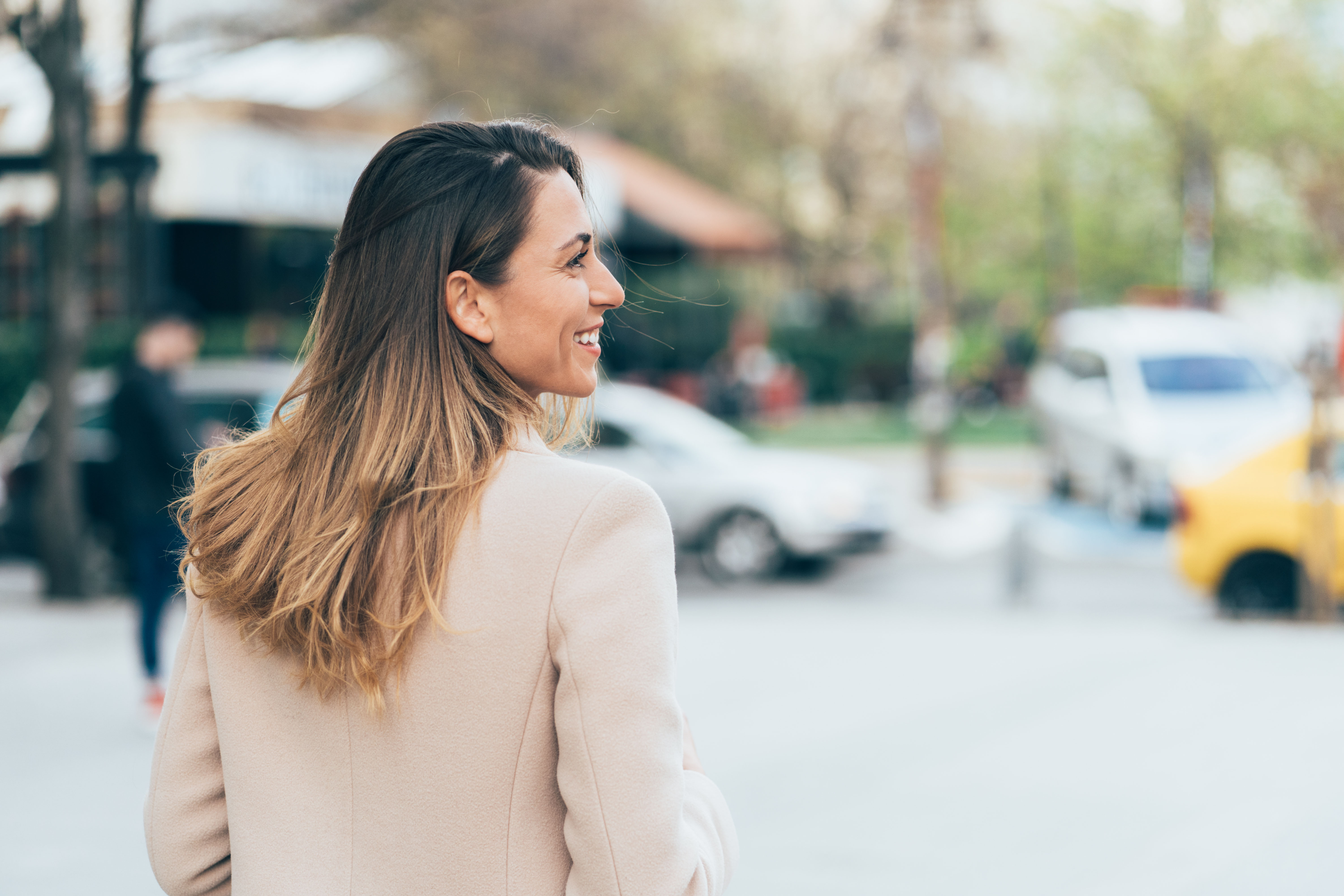 This Glow-Inducing Self-Tanning Mousse Firms the Skin, Too