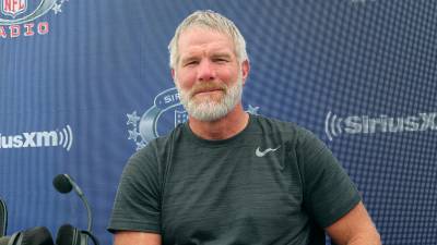 Brett Favre Announces Parkinson Diagnosis