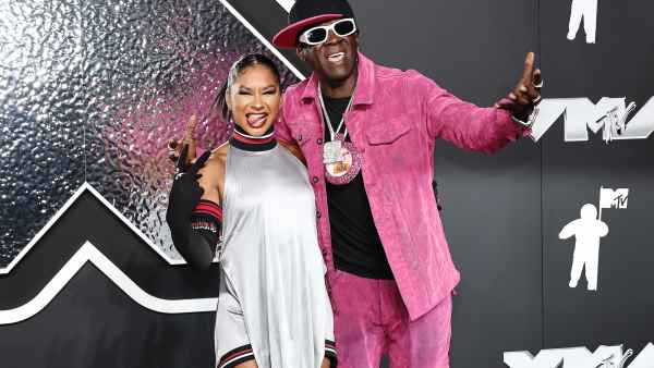 Flavor Flav Turns 2024 MTV VMAs Into Olympic Moment for Jordan Chiles Gifts Her Bronze Clock