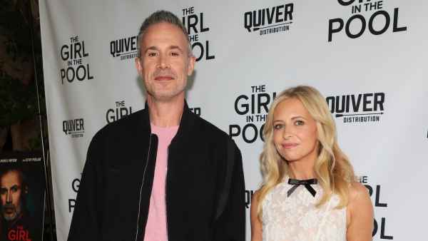 GettyImages-2163541651 Freddie Prinze Jr. and Sarah Michelle Gellar