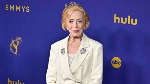 FEATURE Holland Taylor Claps Back at Criticism of Her 2024 Emmys Outfit
