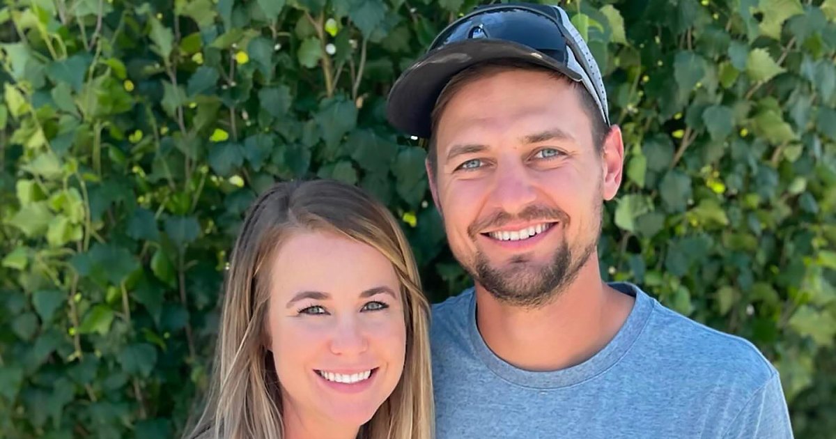 Jana Duggar Celebrates 1 Month of Marriage With Husband Stephen Jana Duggar Celebrates 1 Month of Marriage With Husband Stephen