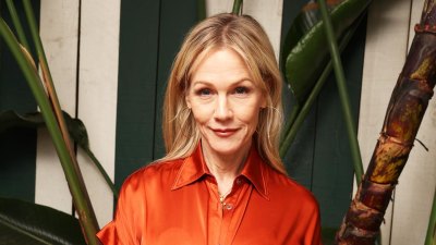 Jennie Garth Wishes She Hadnt Done The CWs 90210 Reboot