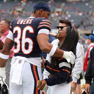 Simone Biles Kisses Husband Before Bears Game