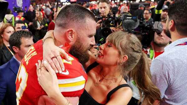 Taylor Swift and Travis Kelce s Friends Hope an Engagement Is in Near Future They re So in Love 543