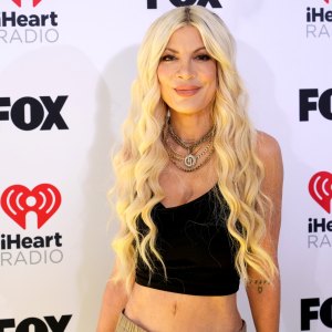 Tori Spelling.