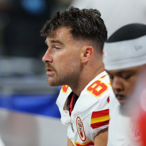Travis Kelce Looks Despondent on the Sidelines After Another Lackluster Performance for the Chiefs