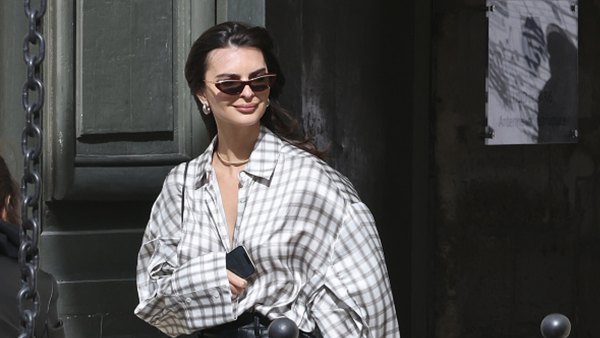 emily ratajowski at paris fashion week