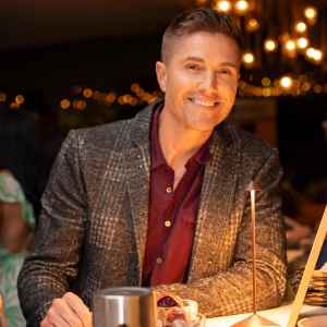 The Rookies Eric Winter Says Tim Will Have to Earn Love of His Life Lucys Trust in Season 7
