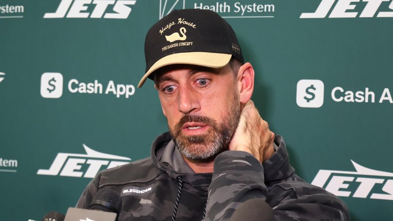 aaron rodgers chewing tobacco Rodgers rips 'woke mob' and touts Joe Rogan in first remarks since Covid test Aaron Rodgers Denies Eating His