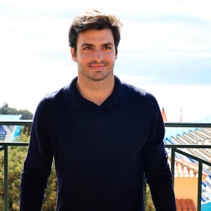 F1 Driver Carlos Sainz Jr s Dating History From Ex Isabel Hernandez to GF Rebecca Donaldson 868