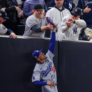 Feature Yankees Fan Speaks Out After Prying Ball Out of Mookie Betts Glove