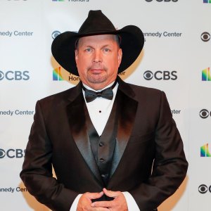 Garth Brooks Accused of Sexual Assault and Battery by Hairstylist 082