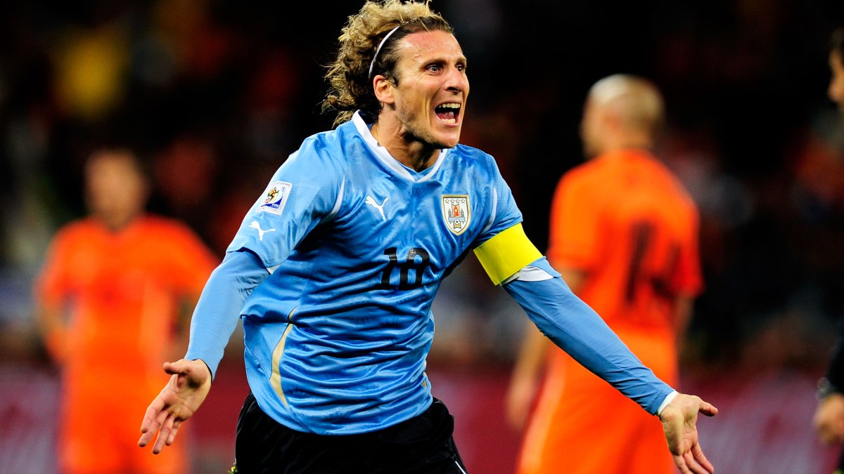 Diego Forlán con la selección uruguaya en 2010.