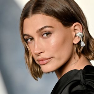 Hailey Bieber Urban Decay Eyeliner Pencil