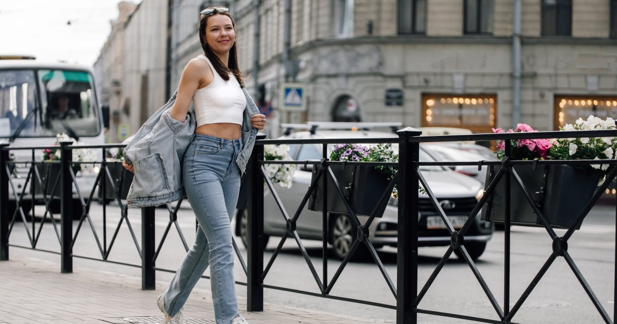 18 Expensive-Looking Sneakers to Pair With Jeans This Fall — Starting at Just $30 18 Expensive-Looking Sneakers to Pair With Jeans This Fall — Starting at Just $30