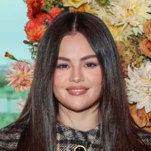 Selena Gomez No Longer Sleeps in Her Own Bedroom: 'I Am a Very Anxious Person'