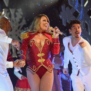 Mariah Carey Is Dressed for Christmas Already as She Announces Re-Release of Iconic Song