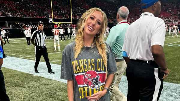How Pregnant Brittany Mahomes Avoids Mom Butt