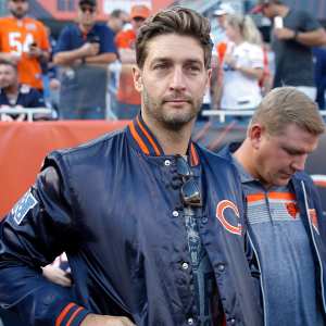 Jay Cutler Allegedly Tried to Flee DUI Scene and Offer Money to Victim Before Arrest Docs Reveal