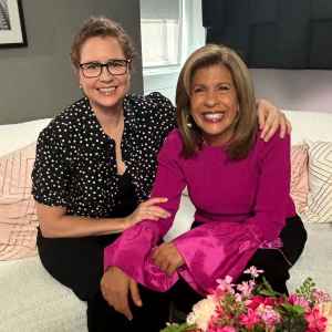 Hoda Kotb Gets Emotional Hearing Jenna Fischer's Breast Cancer Story