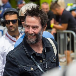 Keanu Reeves Makes Pro Auto Racing Debut Spins Out on Indianapolis Speedway