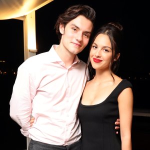 Louis Partridge Says I Wouldnt Know Whether Olivia Rodrigos So American Is About Him