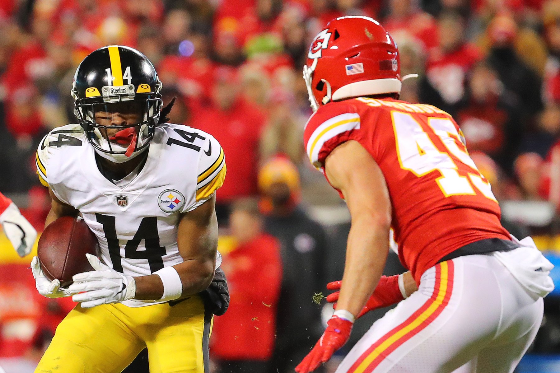 The NFL Is Coming to Netflix on Christmas Watch Travis
