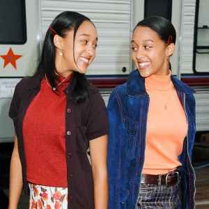 Tia Mowry Can Always Sense What Sister Tamera Mowry Is Feeling Could Literally Read Each Other 487