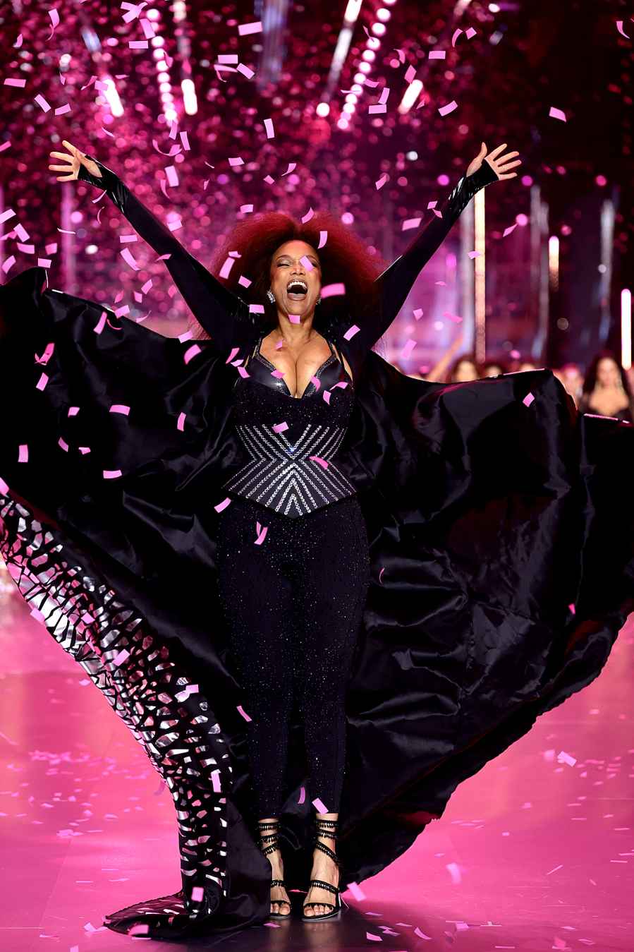 Tyra Banks Returns to Victoria’s Secret Fashion Show 2024 at Age 50