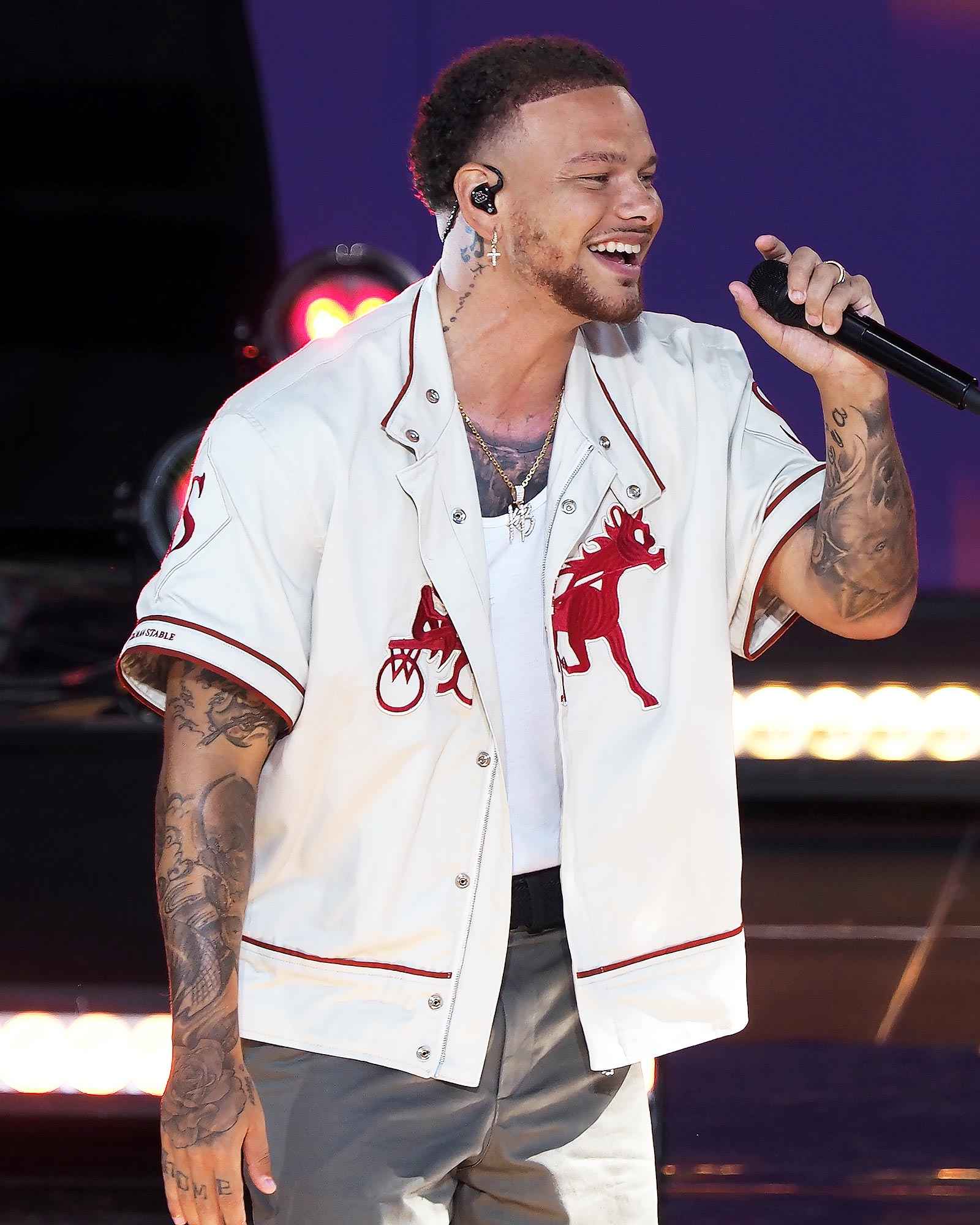 Kane Brown Takes Us Weekly Backstage on His In the Air Tour | Us Weekly
