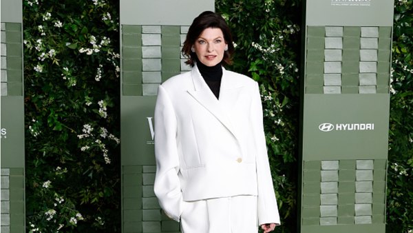 linda evangelista white blazer