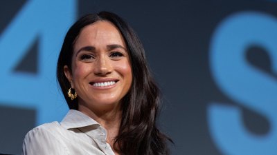 meghan markle wearing cream top