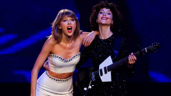 Annie ‘St Vincent’ Clark Wants Taylor Swift to Include More ‘Throbbing Gristle’ in Music