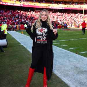 Brittany Mahomes Kansas City Chiefs vs Las Vegas Raiders Outfit Features Her Own Merch 789