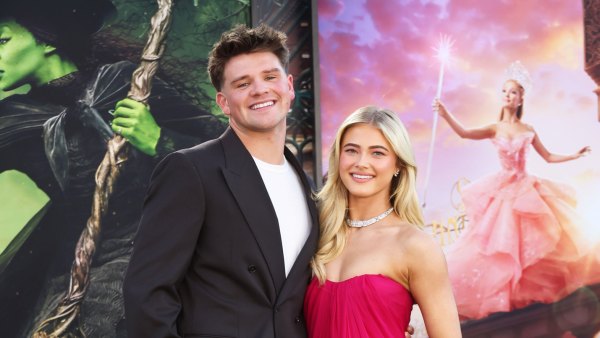 DWTS Rylee Arnold Makes Red Carpet Debut With Boyfriend Walker Lyons at Wicked Premiere