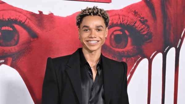 Miles Gutiérrez-Riley en Smile 2
