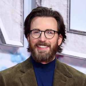 GettyImages-ChrisEvans-RedOnepremiere.jpg