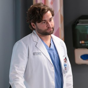 Jake Borelli Had So Much Trepidation About His Greys Anatomy Character Coming Out Almost Said No