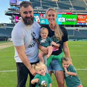 Jason Kelce Opens Up About Wife Kylie Kelce s Pregnancy With Their 4th Baby Girl 499