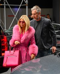 Jessica Simpson and Eric Johnson confirm their divorce split after 10 years of marriage 075
