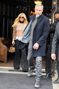 Jessica Simpson and Eric Johnson confirm their divorce split after 10 years of marriage 076