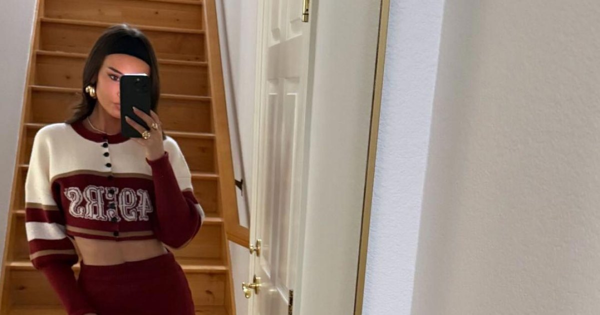 Kristin Juszczyk Continues to Craft Chic 49ers Looks to Cheer on Kyle Kristin Juszczyk Continues to Craft Chic 49ers Looks to Cheer on Kyle