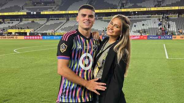 Los Angeles Galaxys Gabriel Pec and Wife Isabellas Relationship Timeline