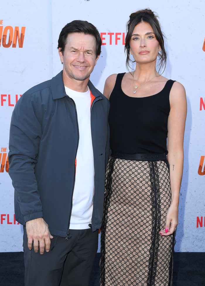 Mark Wahlberg’s Family Guide: Meet His Wife, 4 Children and More | Us ...